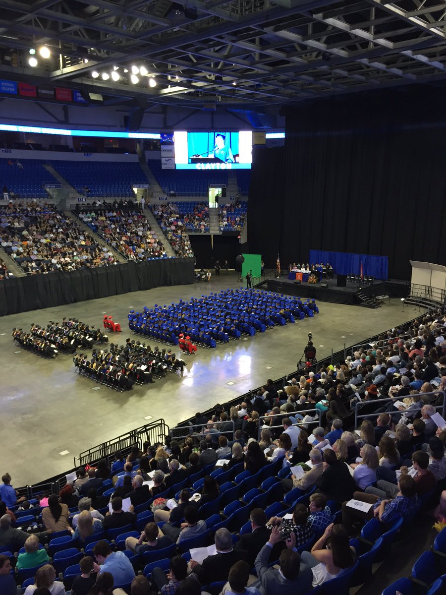 CHS_ClaytonMO's tweet photo. Congrats to the Class of 2016! https://t.co/NLoyb34FQG