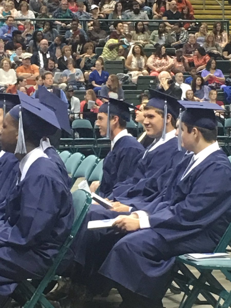 ohioNKOTBfan's tweet photo. Yay @AdamKnaub made it in time! Rumor has it they took 3rd in districts!!! #GoHawks πππ» ππ½ππ #FHSGrad2016 #track https://t.co/YeT323lHqB