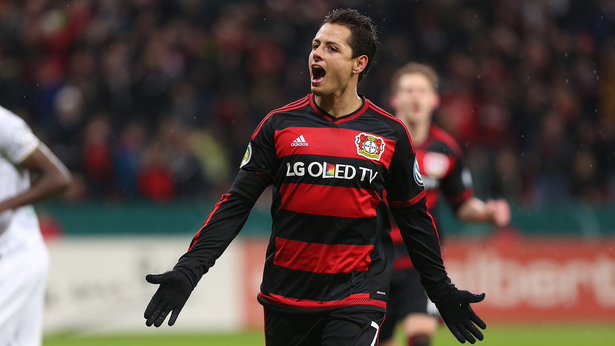 bayer04_es's tweet photo. Jugador Más Valioso de la Temporada: ¡@CH14_! 🇲🇽⚽️🇩🇪

Talento, carisma y 17 goles en 28 duelos de @Bundesliga_EN. 😍 https://t.co/puTsuoPgN7