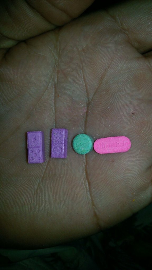 Pessoal essa e uma nova droga que está rolando entre os adolescentes.O apelido dela e docinho...