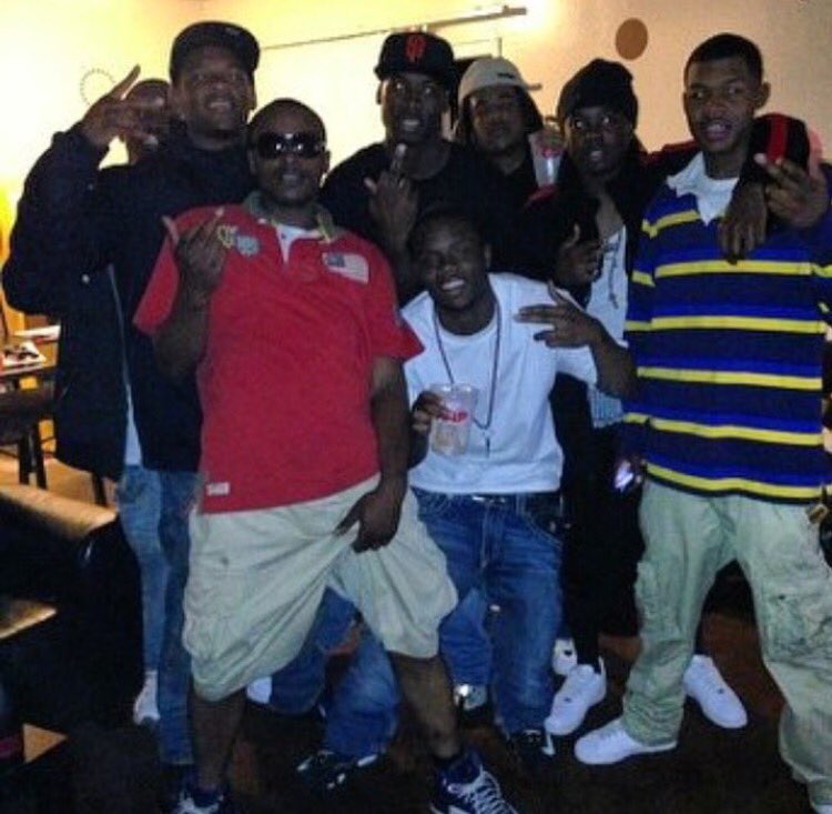 lilwhitey6's tweet photo. Happy #SIRday thug !
#littlesent
#missionMAN https://t.co/tM6NVNo2c3