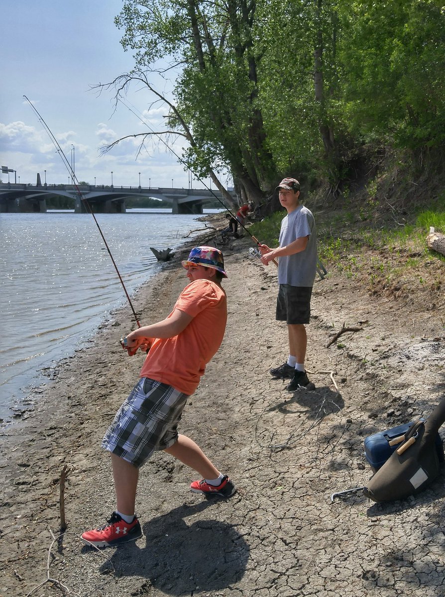 RyanSabouri's tweet photo. #nmc2.0 Applied biology and habit studies at the forks. @nmcLRSD #realLife https://t.co/FcRNbbZwWo