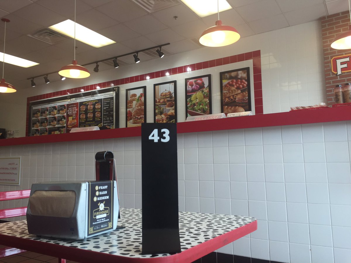 Real_BrianSmith's tweet photo. Great start 2 @NLB_Rays capital city classic! @FirehouseSubs #TRaysNorth #43BABY https://t.co/8gmU2pTfhf