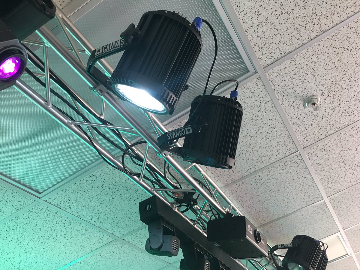 canvasvisuals's tweet image. It's not quite flashing lights, but it will do.