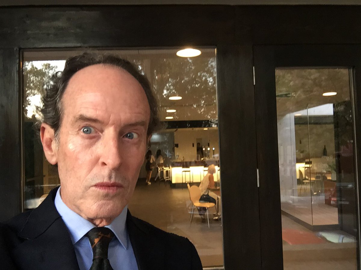 telmocarlos's tweet image. #Badajoz, chapa y pintura en #ZéroBab y para la @TopManEX jurado por una noche. @HotelZurbaran