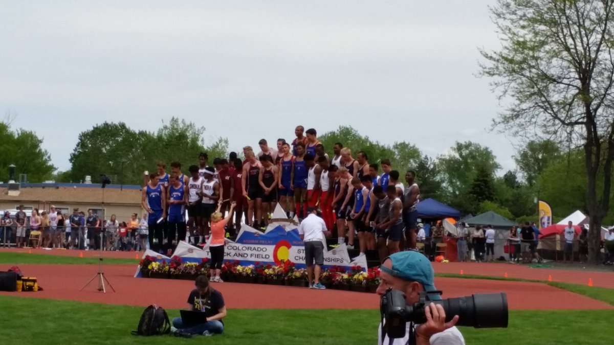 Awesome PR by Boys 4x200 1:28.01 who came through with 3rd Place in the State, 1st in Aurora.