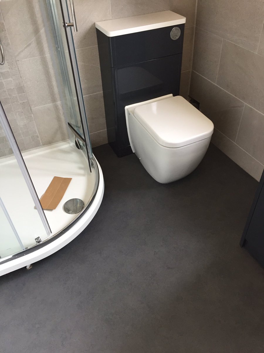 fitzcarpets's tweet photo. Bathroom sheet vinyl supplied and fitted! #Tricky#job https://t.co/Ut2sgyMzU0