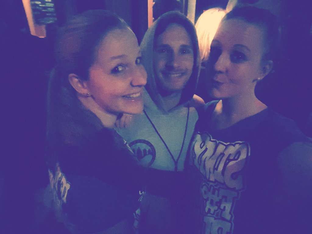 Steepphii's tweet photo. Soooooo cute 😍 #bestevorband #cute #roam #tomorrowberlin #lasttime @Fauliii_ @ROAMse @costelloroam https://t.co/8PpWqGflHG