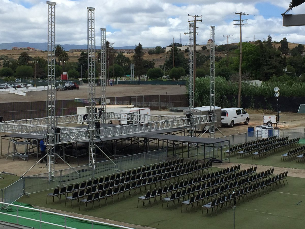 PacificSoundpro's tweet image. Production on its way for @FarhanLiveBand @paponmusic @SamaHanif @FarOutAkhtar brought to you by @BollyEvents