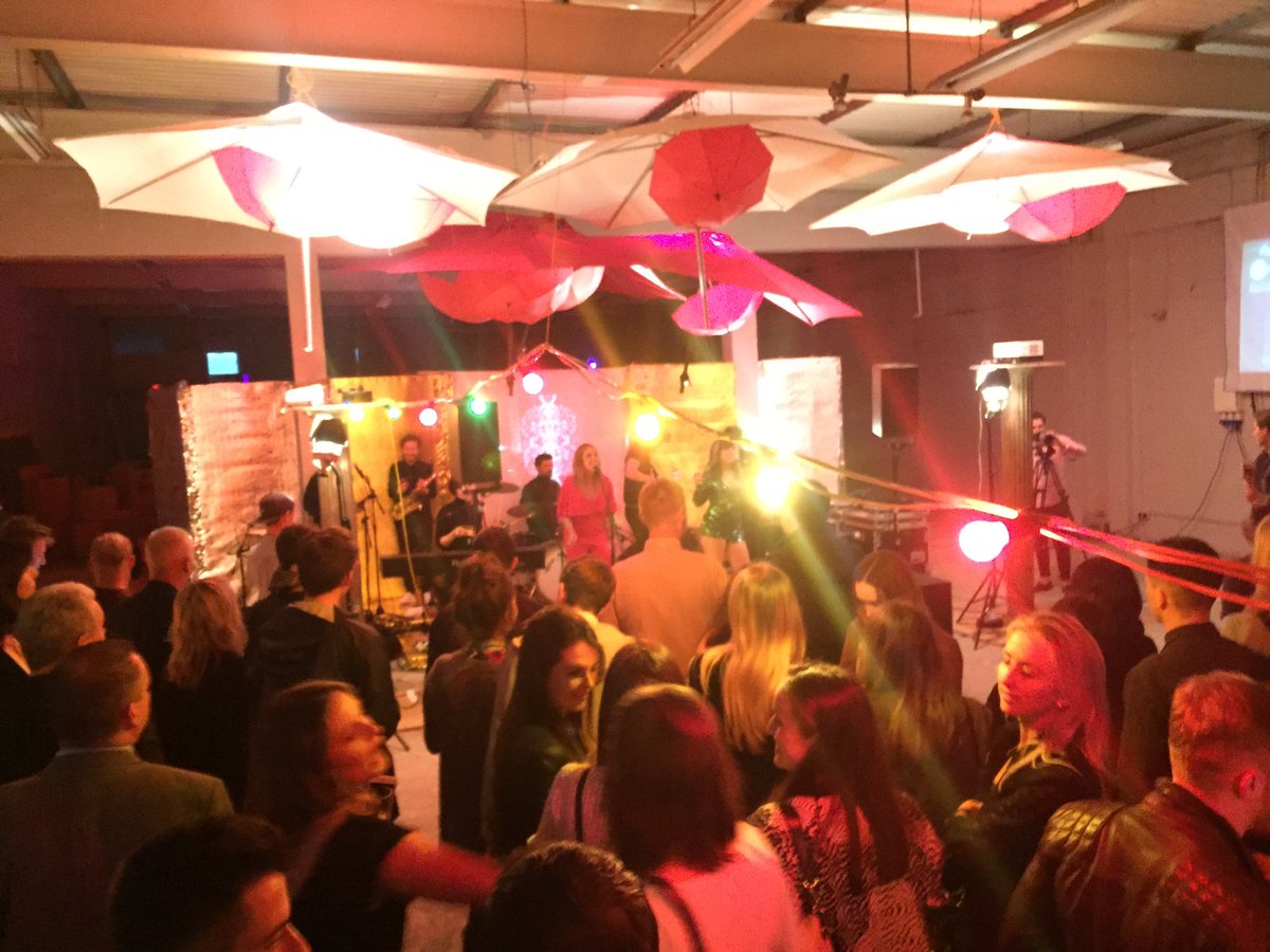 darrenbuttle1's tweet photo. Good turn out for #boldbehaviour #TGIF https://t.co/07QglIibqJ