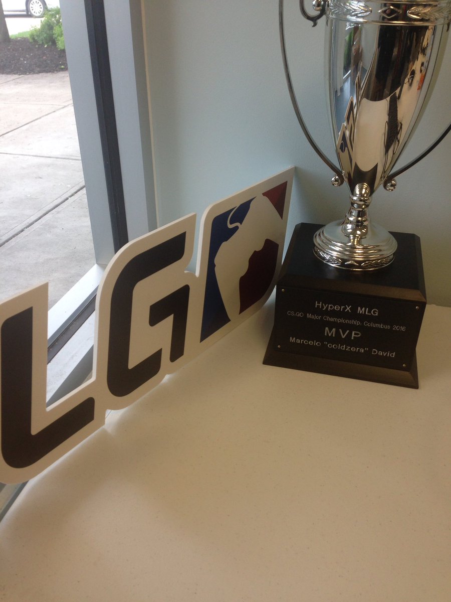 iAMkVIN_S's tweet photo. His iconic performance will rest engraved onto the @HyperX @MLG MVP Trophy from the 2016 #MLGCSMajor - @LG_coldzera https://t.co/KxxzAEs0Zk