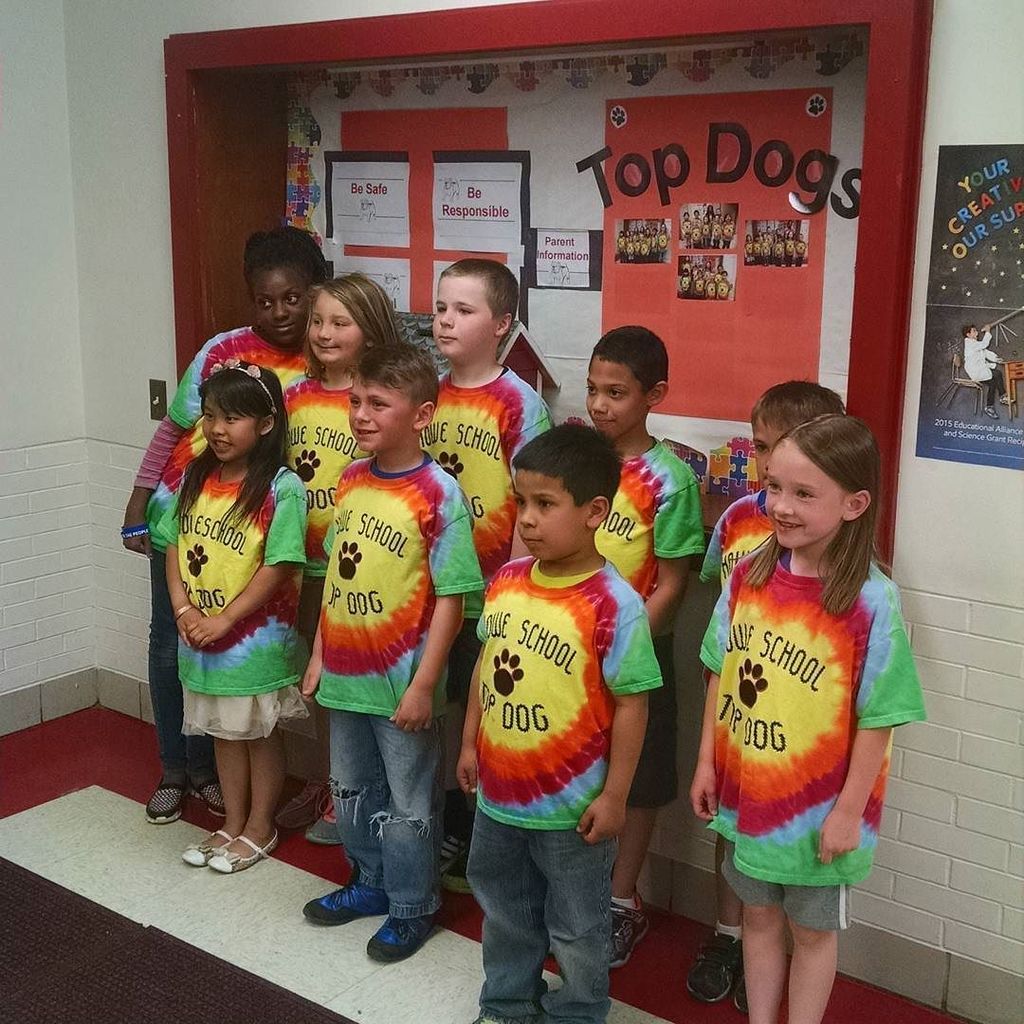 HoweElementary's tweet photo. Way to go Top Dogs! #howebulldogs https://t.co/5TA2v1ic6X https://t.co/qy9bBiL7pF