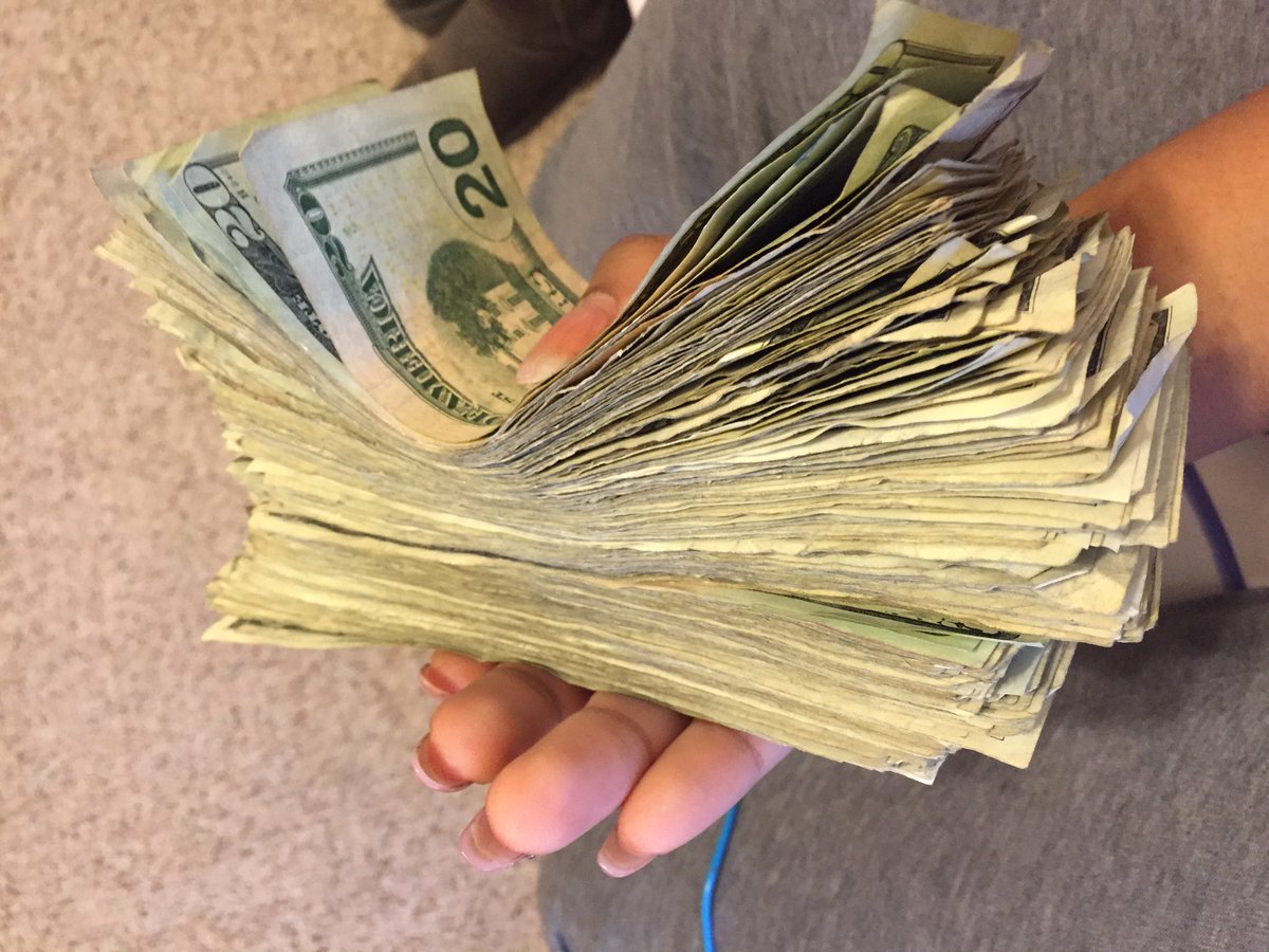 greengodd3ss_'s tweet photo. When you sissys tribute the right way  #payslaves #paypig #findomme #finsub #roleplay https://t.co/jxkQaU6jXg