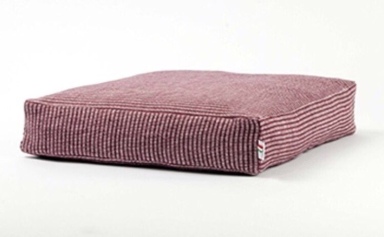 Tailorsden's tweet photo. Riposare su un cuscino #tailorsden fa sentire tutti cani in paradiso. #experience #expo #milano #dogbed https://t.co/ddlAUkoGNS