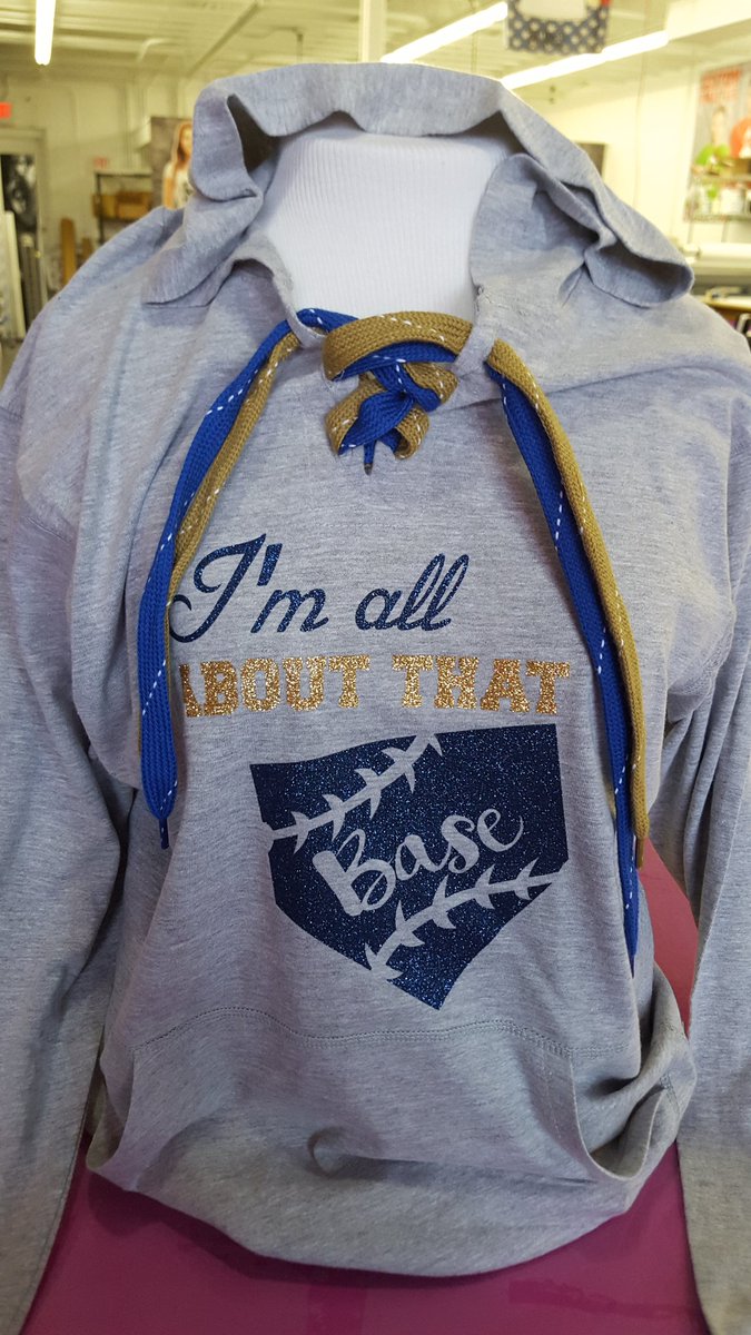 4Hourtees's tweet photo. #baseball #hoodie #4HourTees #KC https://t.co/GdzNykdFP7