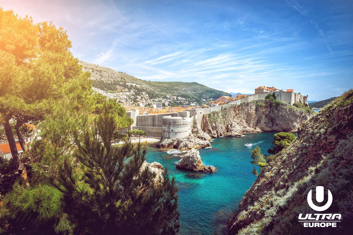 UltraEurope's tweet photo. Feeling adventurous? Then go get lost in the hills surrounding Dubrovnik...Breathtaking landscapes guaranteed! https://t.co/l1f7HNeJ95