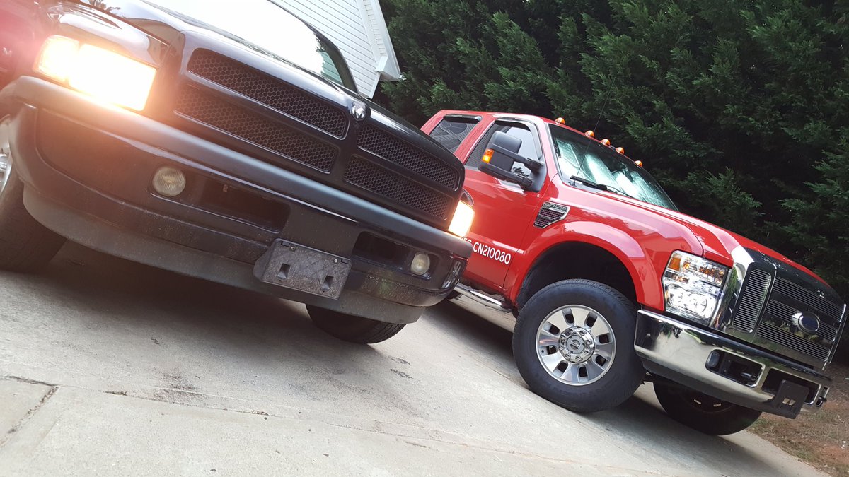 Falconzz2's tweet photo. Cant wait to get the F-350 lifted 😍 https://t.co/dZ15Qptv0M