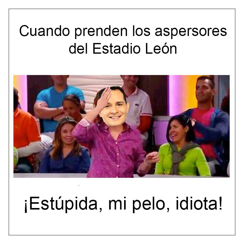 ANTICHIVA_'s tweet photo. @FOXSportsMX @FSRadioMX @ruubenrod @FABIANESTAY10 así @GusMenFox ayer! XD https://t.co/1K7826sTur