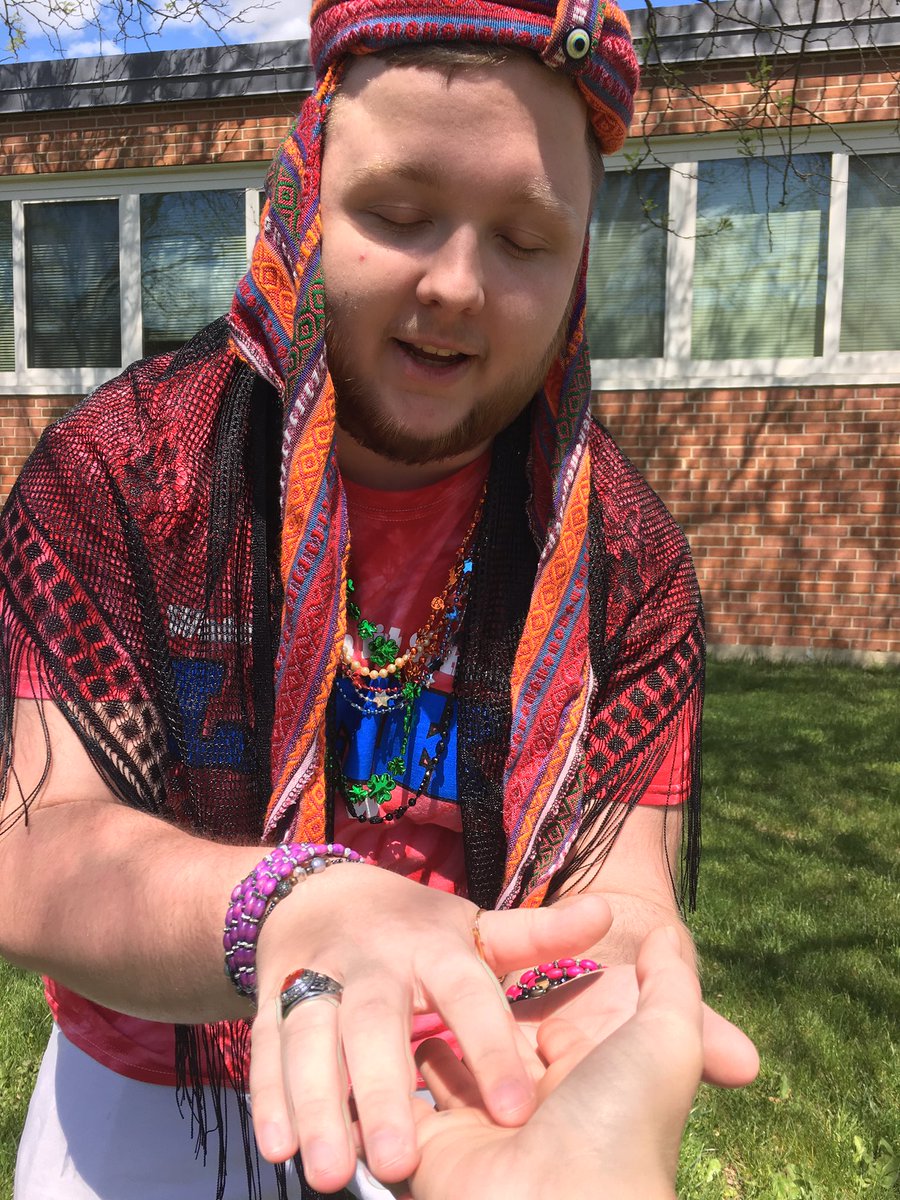 loughlin_whs's tweet photo. I see great things in your future, good luck class of 2019🔮 #whsLinkCrew https://t.co/SuluoQhmzz