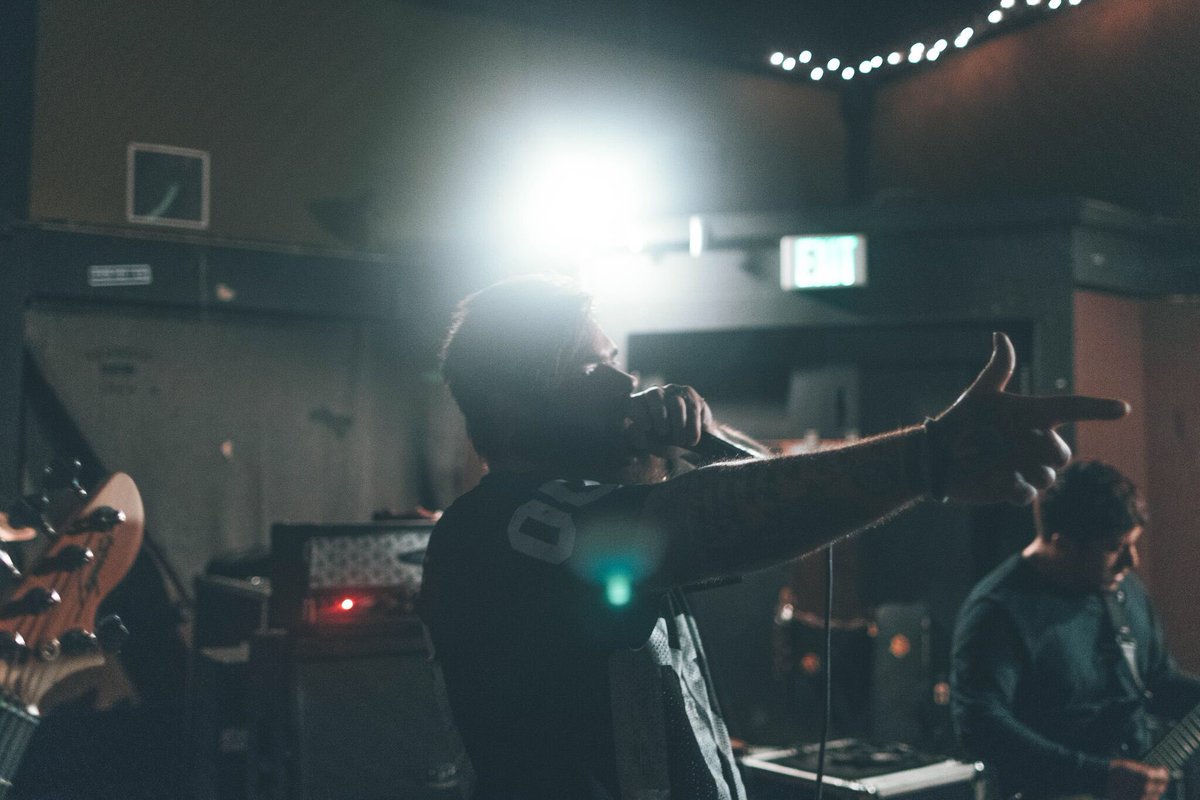 demolishermetal.bigcartel.com
demolishermetal.Bandcamp.com
itunes.apple.com/us/album/viole…
play.google.com/store/music/al…