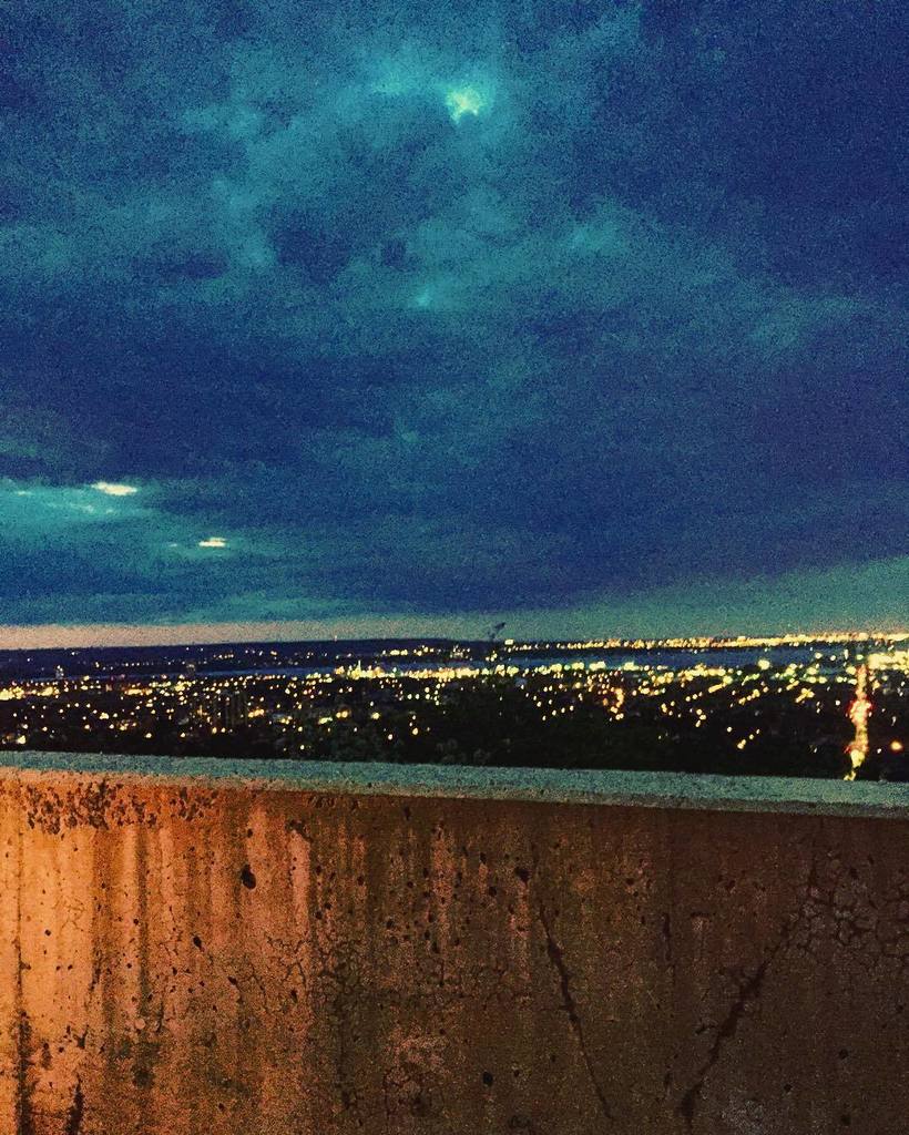 HamOntPix's tweet photo. Repost from _darby_rae | See on Instagram > https://t.co/XUisd7GwwV | More #HamOnt pix > https://t.co/FoZvLoPN6i https://t.co/JH8yCInvLv
