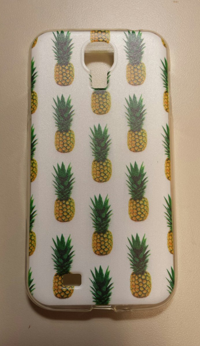 MollyBFine's tweet photo. The Psych-osis is spreading throughout my world. My phone is wearing pineapples now.
#sweettexts https://t.co/0vGPAOJuso