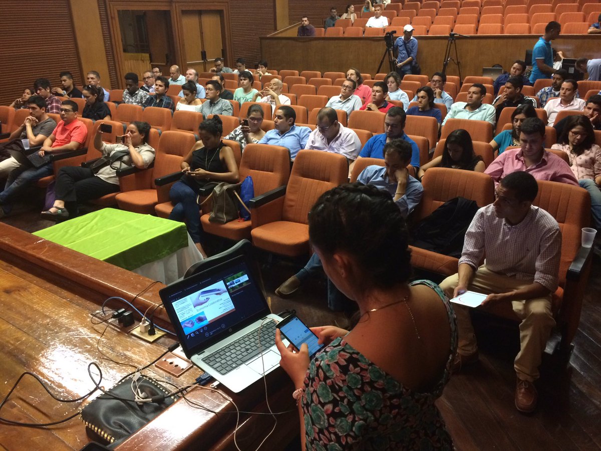 Ya empezó #diadeinternet en Cali. Estamos conectados con el ecosistema de innovación TIC.  diadeinternet.Cali.gov.co