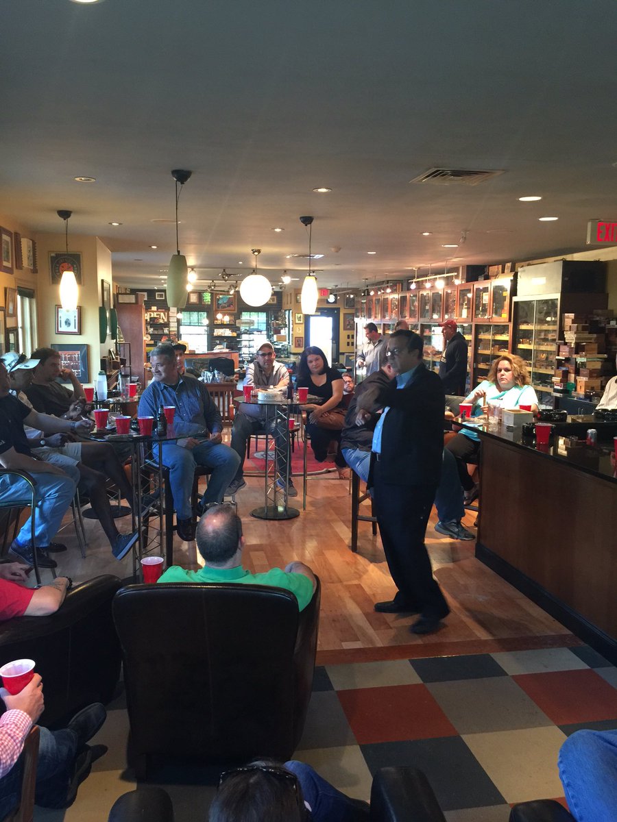 castrosbackroom's tweet photo. Jose Blanco here in Bedford right now.  Where are you? @castrosbackroom @joseblanco809 https://t.co/fZaqzvH8Qd