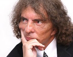 luisperosio's tweet photo. "No me asustan los corruptos, que vayan presos y listo. Me dan miedo las políticas que causan hambre" https://t.co/jN4efeNeiv