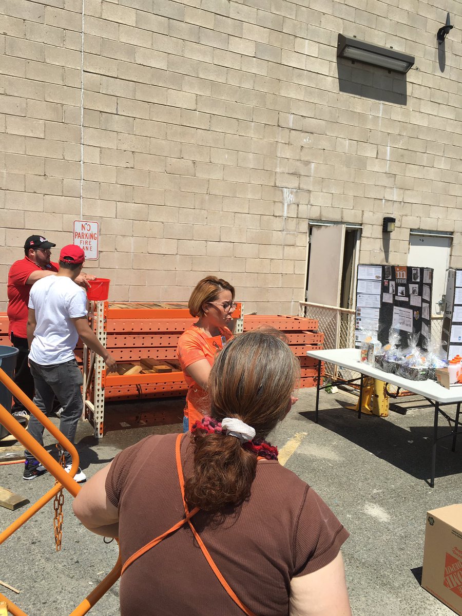 gonzobxny's tweet photo. What an interactive Safety day in 934 linden! Great job👊👍@Peggyjforbes1J @IsolanoLora #staysafeinspring @ryan3040 https://t.co/98pwTnC8rT