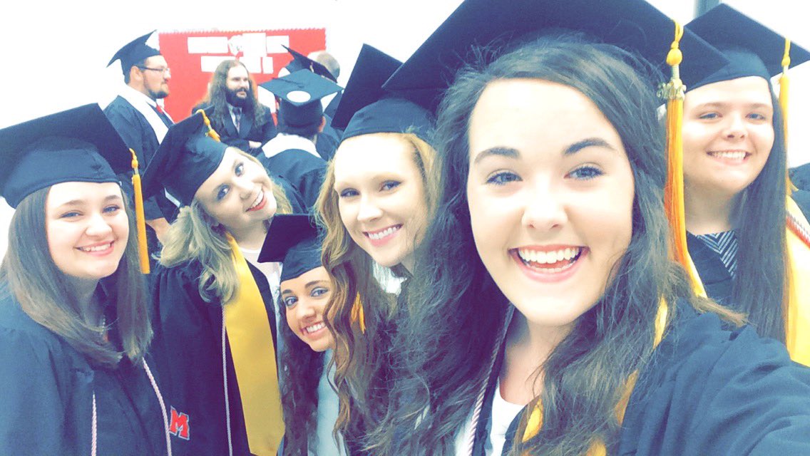 itstaylorjean's tweet image. and just like that we're high school graduates