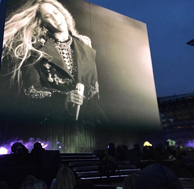 Beyoncé >> The Formation World Tour - Página 27 Ci851oUWsAAr90a