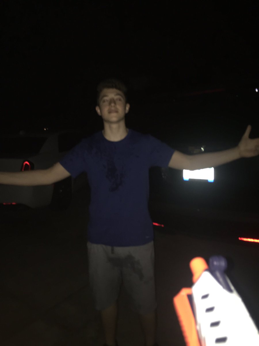 DomBerishaj's tweet photo. Buzzer beater. Tyler Fleming doesnt have a twitter but he got me...@WarsChs https://t.co/zvSADOtg52
