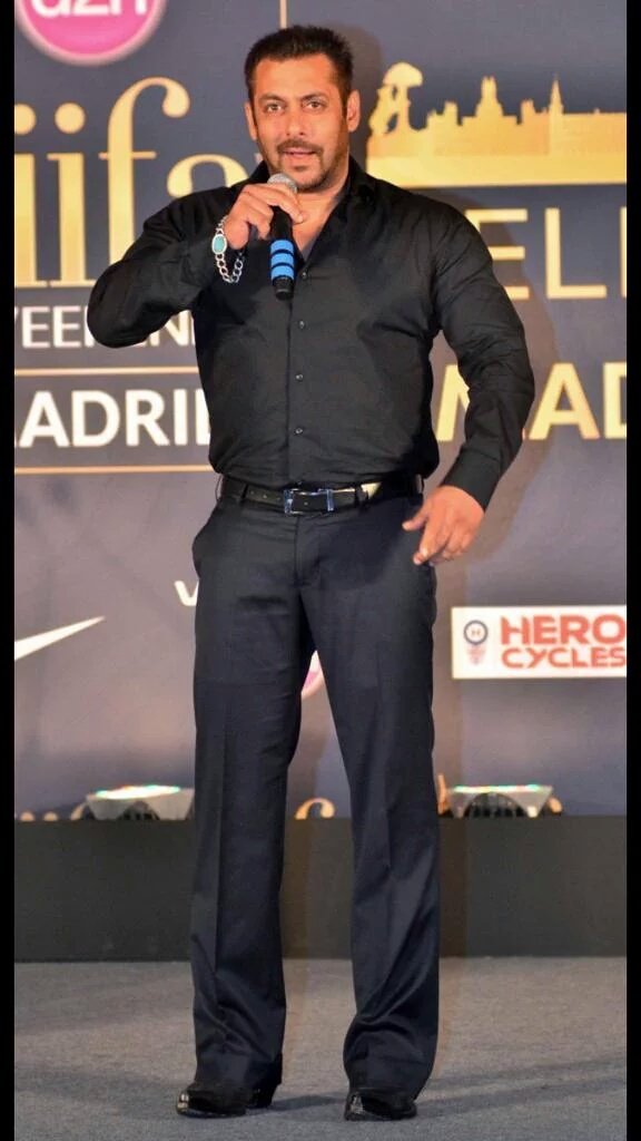 BeingSalman_Com's tweet photo. #IIFA2016 @BeingSalmanKhan https://t.co/bYltSaLX6Z