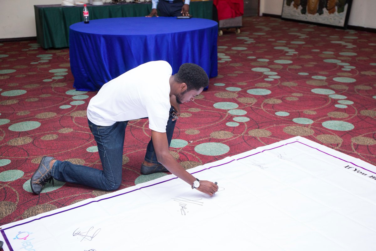 LepanNigeria's tweet photo. Young Nigerians at our #OneMoveNG event passionately endorsing the demand to #ReduceAgeofCandidacy https://t.co/E2IT8Mz4bV
