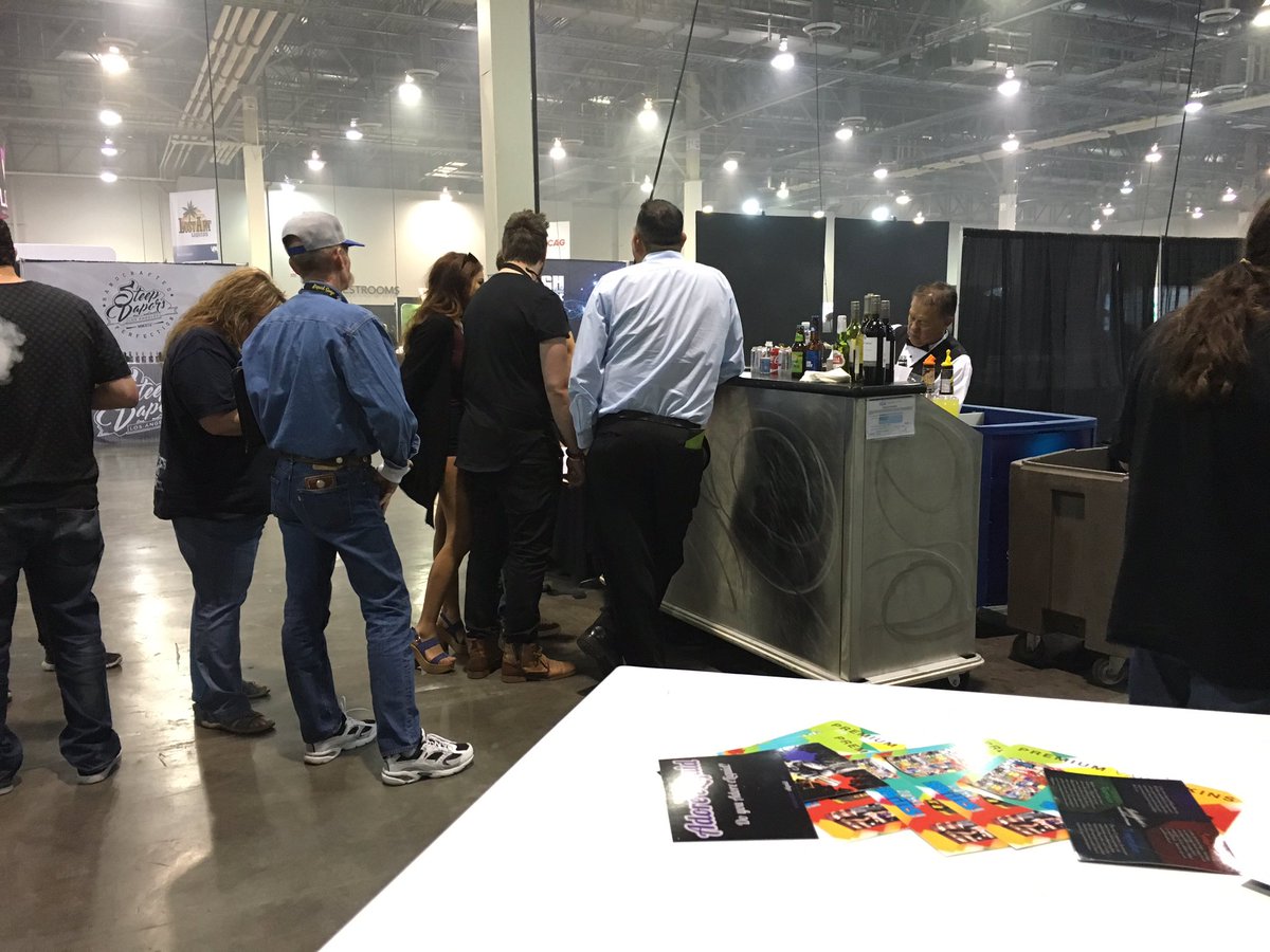 VaporGoodGuys's tweet photo. Day 1 of @ecc_expo #VPX Vape Exhibit is done and we're getting our drink on! #vapefam #vapecommunity https://t.co/3JFZE0PPtq