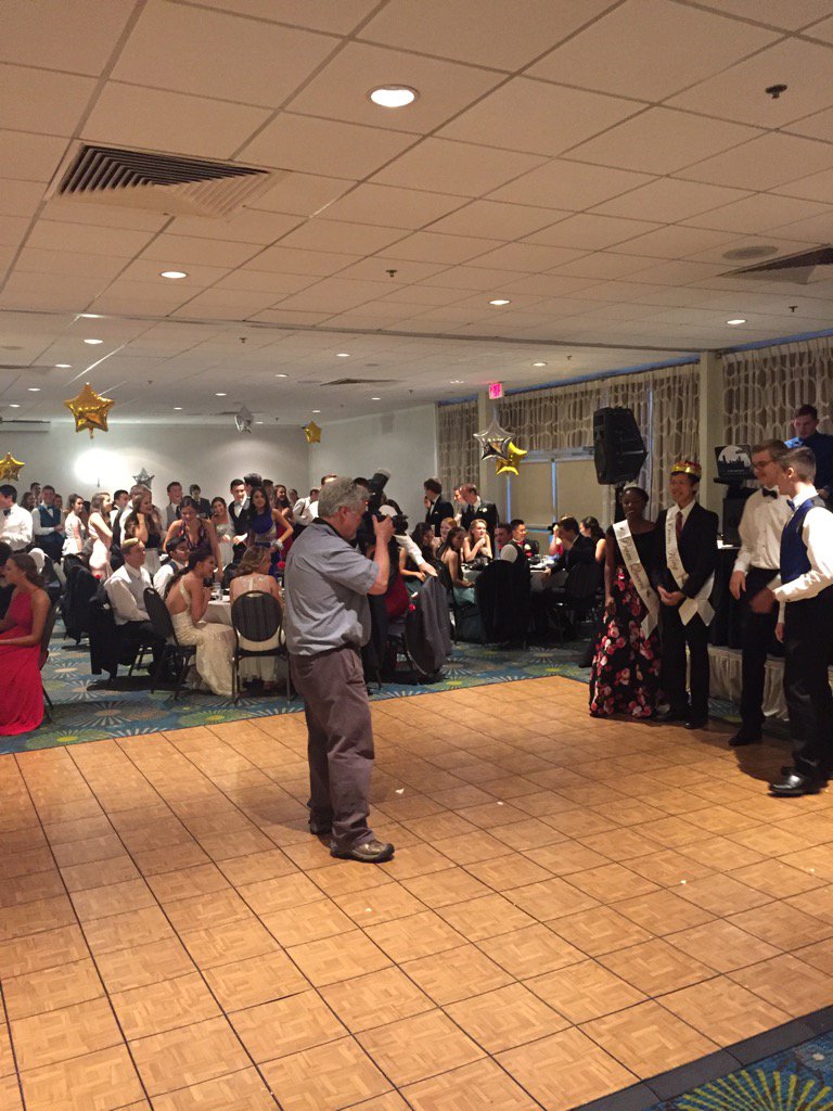 Prom king and queen announced. #gobedfordbucs