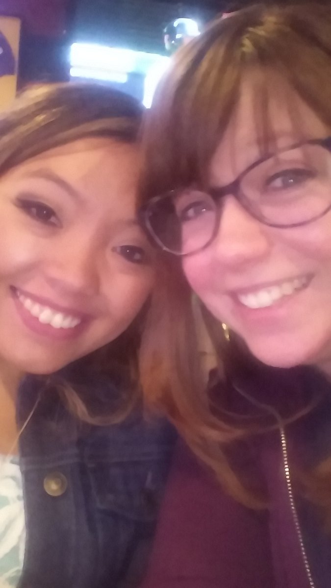 DiamondBabble's tweet photo. 2 sneaky girls @soon2becatlady and @gigidisposition selfied all over my phone https://t.co/sOyJyuQ7PH