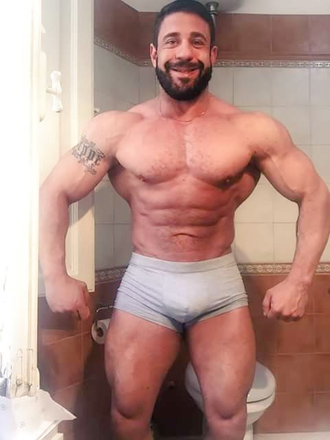DeCabroncito's tweet photo. #ViernesDeBarbas #mature #MUSCLEFRIDAY https://t.co/Ty3951nuFe