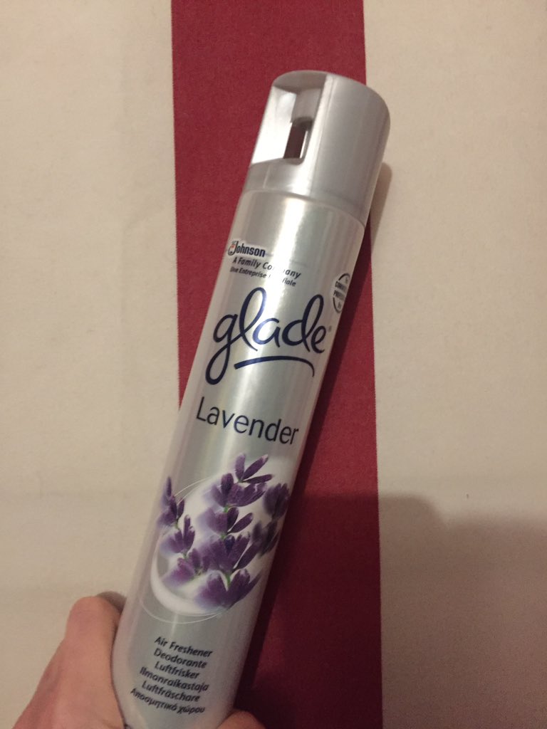 Everleigh___'s tweet photo. @The_Ger_Maguire Please....we only use the expensive stuff 😂 https://t.co/QLkQu6RyJW