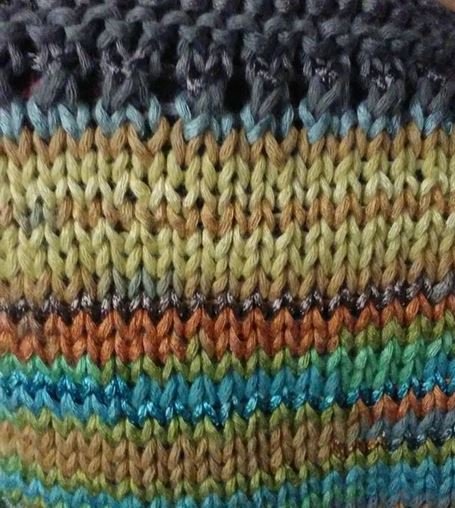 CEYarns's tweet photo. Great close-up of a Santorini Kerchief being knit by BlackSheep.Knits for @alikelyyarn! https://t.co/3gD3Yu8fiP https://t.co/GoBiDPB1Fd