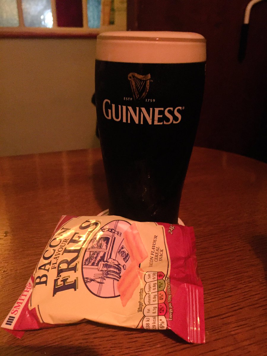 Hard to beat a pack of bacon fries and a pint of Guinness of a Friday night in <a href="/TheStrawHall/">Strawberry Hall</a> #lovindublin