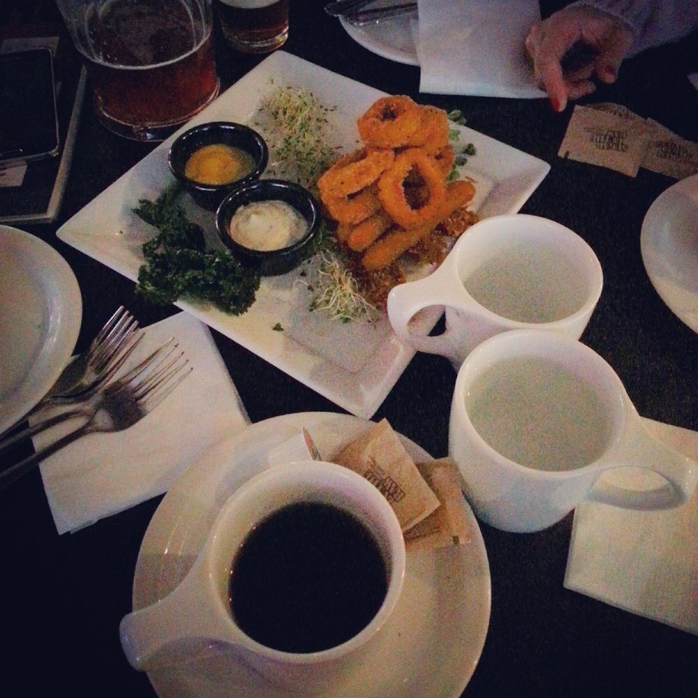 IOTABrewCafe's tweet photo. Friends, food, and drinks? What more could you need? https://t.co/FBjjvnqCqZ