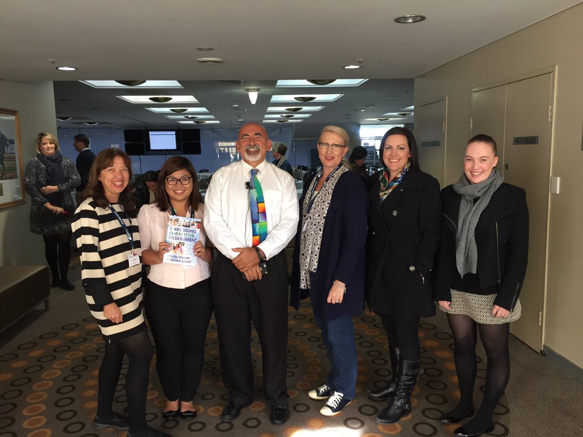 stephygsalazar's tweet photo. The JPPS team with the legend @dylanwiliam! #HBEConfVIC @black_leonie @slapdash_susie @ccbarney https://t.co/FshIUtJc4z