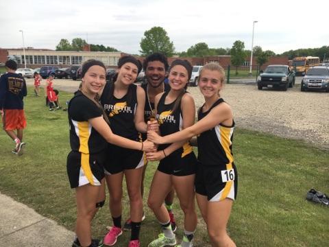 GoodridgeLizzie's tweet image. #BHStrack #nextstopregionals