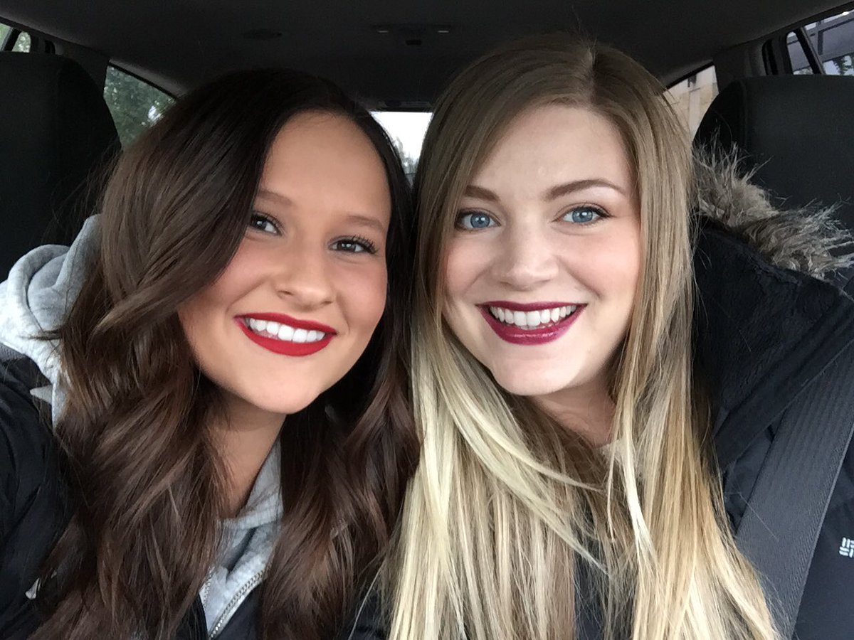 HoglundSarah's tweet photo. #Sisterinlaw #Beyonce #IamBeckywiththegoodhair #yeg https://t.co/nnA43leAsD