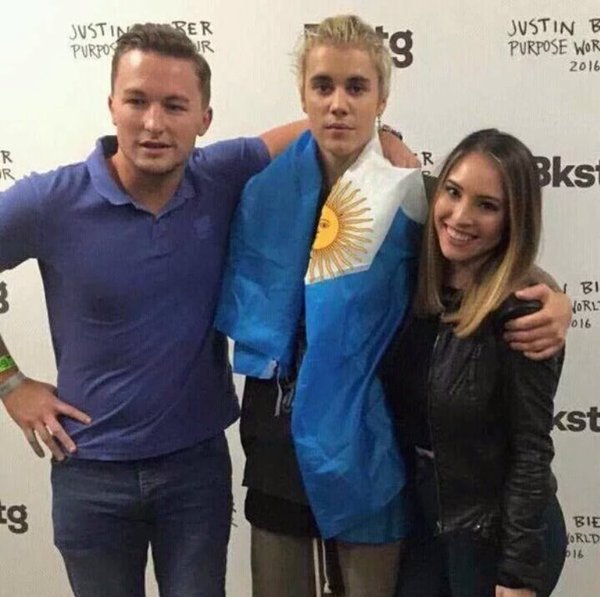 dxcanto's tweet photo. CUANDO ME DICEN "ai yaztin odia arg xd" LES MUESTRO ESTO
#Justin4MMVA https://t.co/jd4AreEJpg