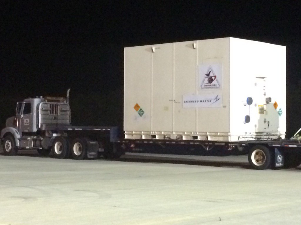 OSIRISREx's tweet photo. My chariot to the Payload Hazardous Servicing Facility. Good night all! See you tomorrow. 🌝#ShipToCape https://t.co/NoiMeKqBaW