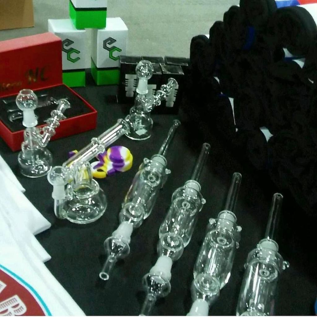 <a href="/endocannaco/">Endocanna</a> is #Prepping for the #420Rally tomorrow!! Come by the <a href="/sensimagazine/">SensiMagazine</a> booth an… ift.tt/20hmppL