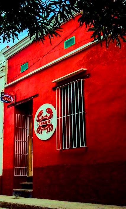 crabsbar's tweet photo. Cll 18 # 3-69 Centro Histórico #SantaMarta #AIREACONDICIONADO #Mesadepool #Cocktails #Buenosmomentos #Rock #Blues https://t.co/EzjxRXXzXW